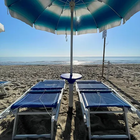 Desiree Ξενοδοχείο Alba Adriatica