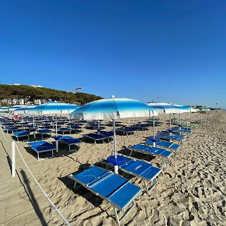 Desiree Ξενοδοχείο Alba Adriatica