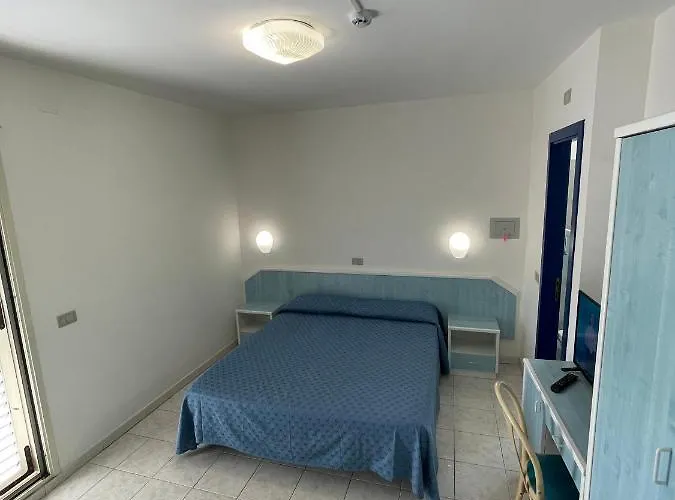 Desiree 2* Альба-Адриатика