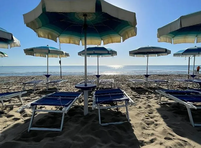 Отель Desiree 2*