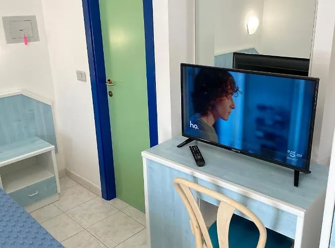 Отель Desiree Альба-Адриатика