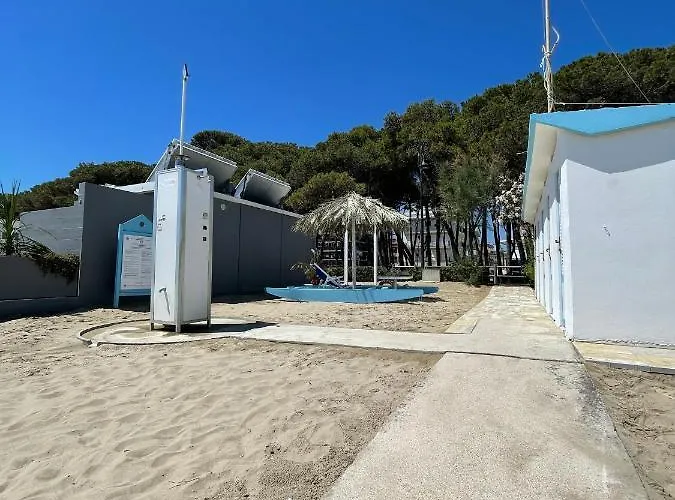 Отель Desiree 2*