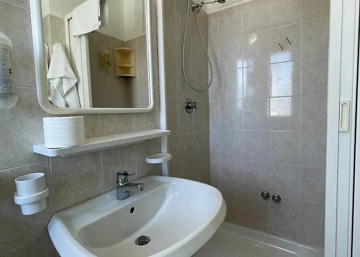 Desiree 2* Альба-Адриатика